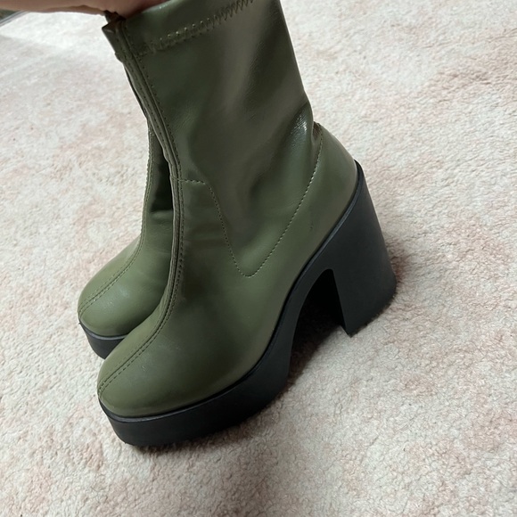 ASOS green platform boots - Picture 2 of 3